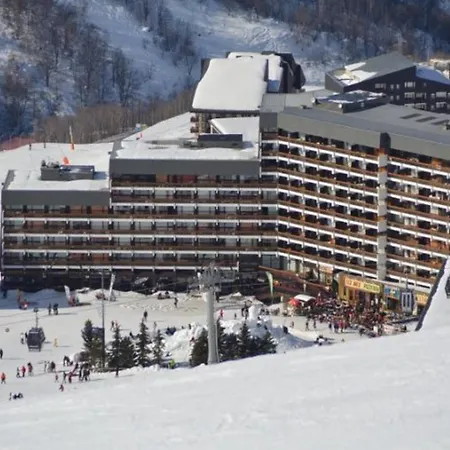 Апартаменты Confortable Au Centre Des Menuires, Balcon, Aux Pieds, 4 Pers, Proche Commerces Et Ecoles De - Fr-1-452-176 *